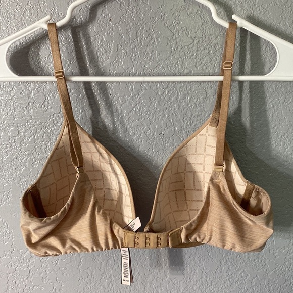 Victoria’s Secret Uplift Semi Demi Nude Bra - Picture 6 of 15